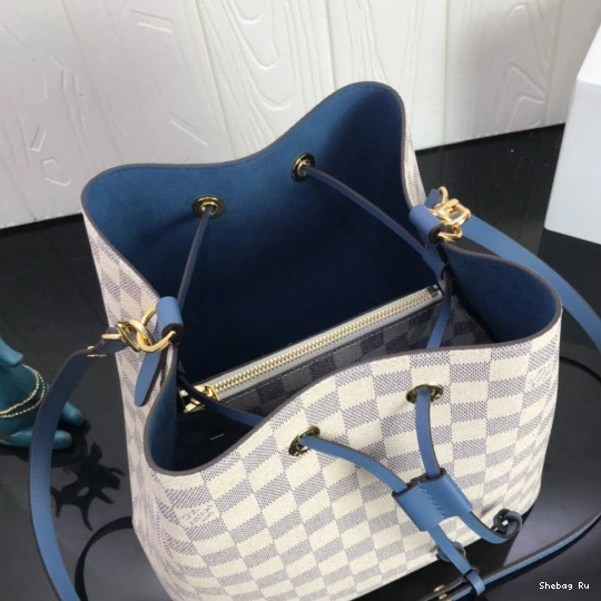 Vuitton NEO Louis NOE 0806